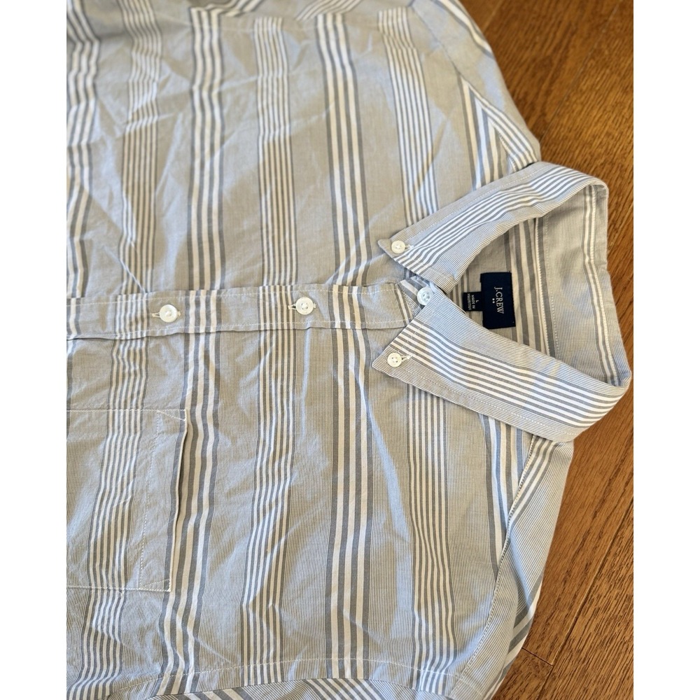 J Crew Men's Grey Stripe Button Down Flex Shirt Size Large Casual Classic Fit